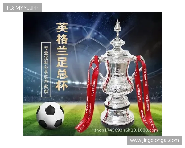 英超杯奖杯，英格兰足球的荣耀象征